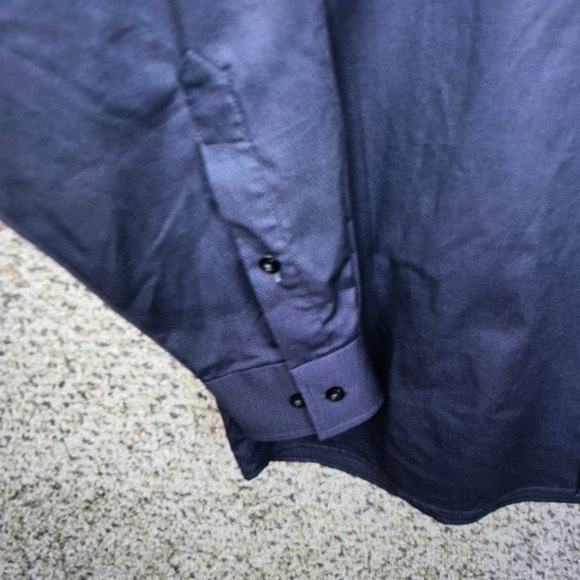 Tommy Hilfiger Men's Dark Blue Dress Shirt - Picture 2 of 7